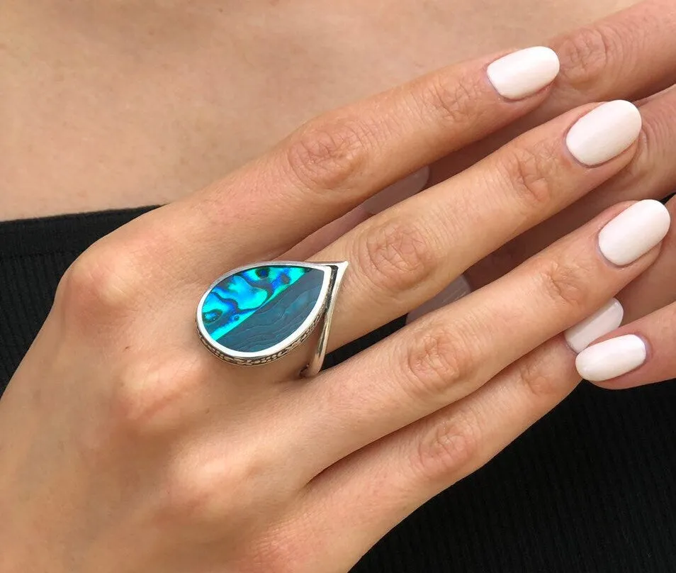 Pearl Shell Ring - Vintage Teardrop Ring - Blue Cocktail Ring
