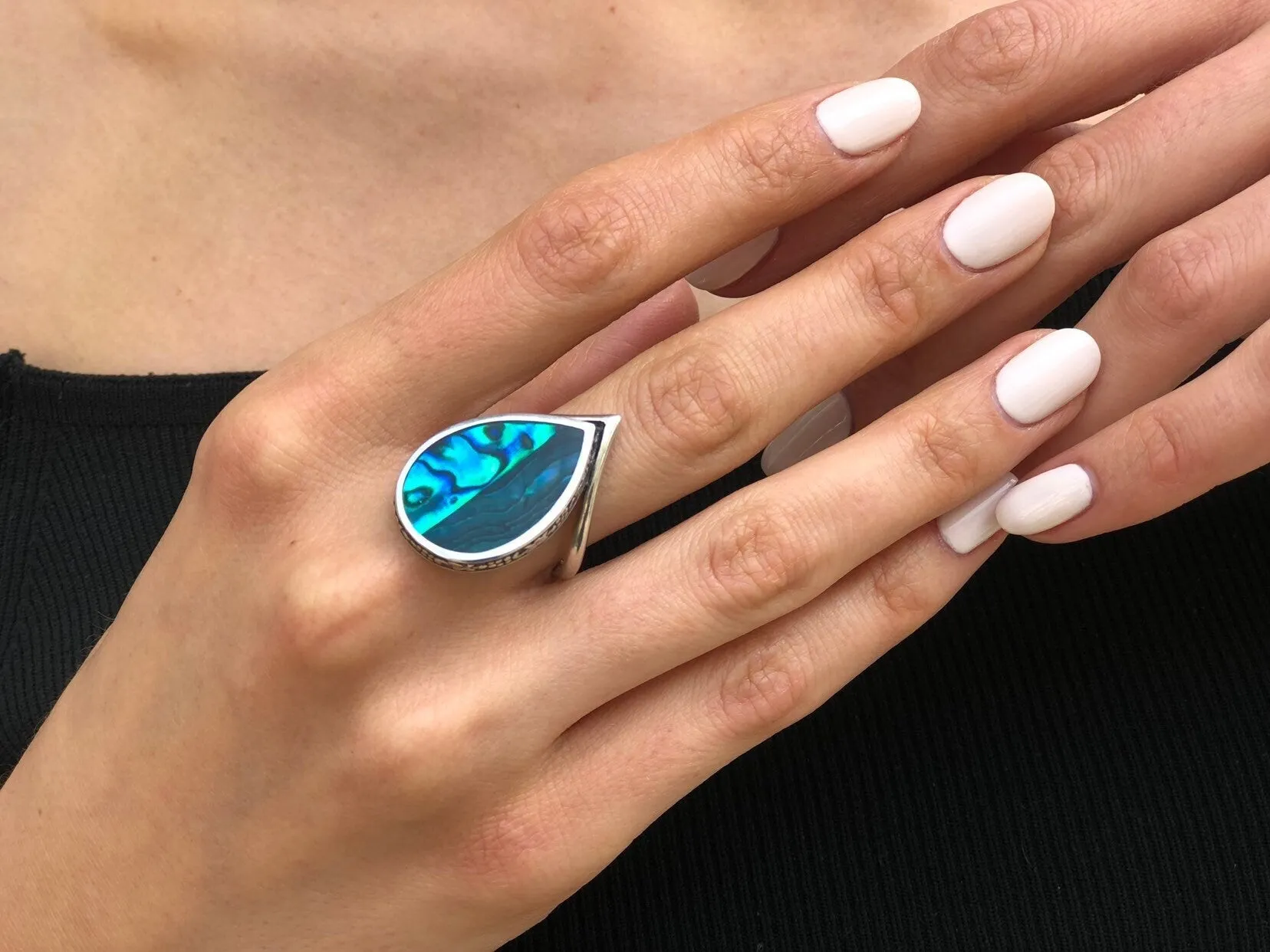 Pearl Shell Ring - Vintage Teardrop Ring - Blue Cocktail Ring