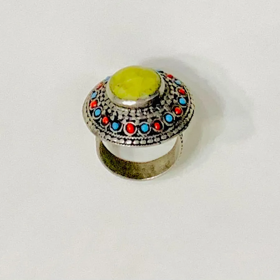 Vintage Handcrafted Tibetan Style Coral Beads Ring